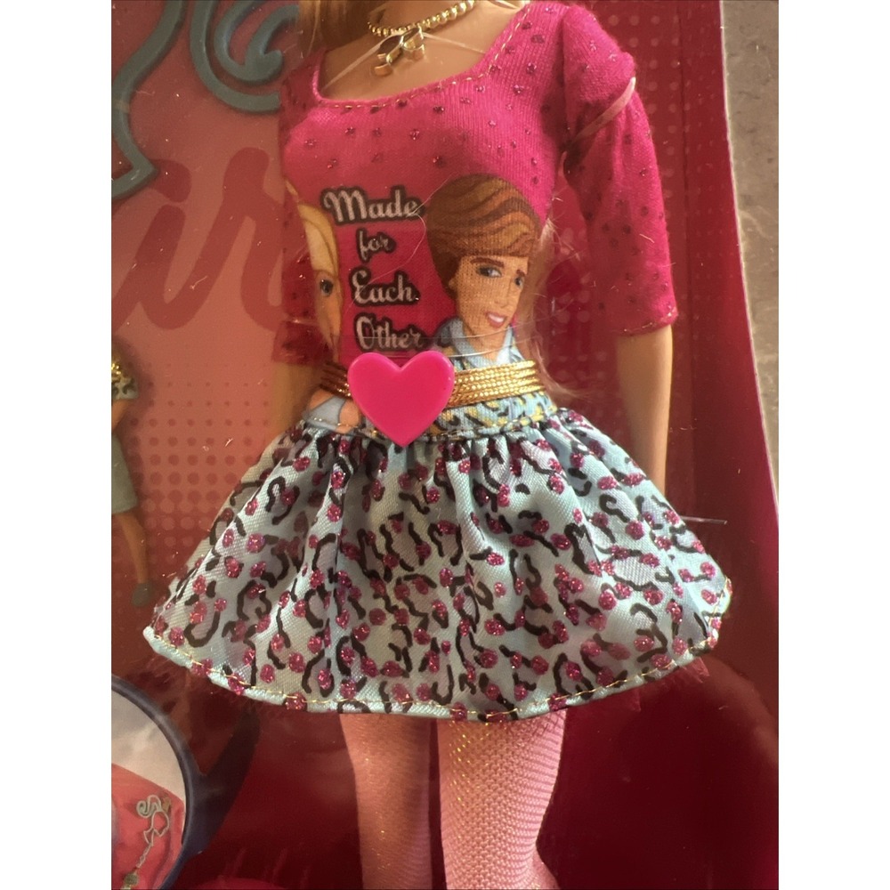 2009 Barbie Loves Ken Toy Story 3 Doll with Ken Keychain - Picture 5 of 8